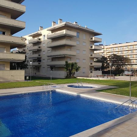 Apartamento Aqua La Pineda Ngoại thất bức ảnh