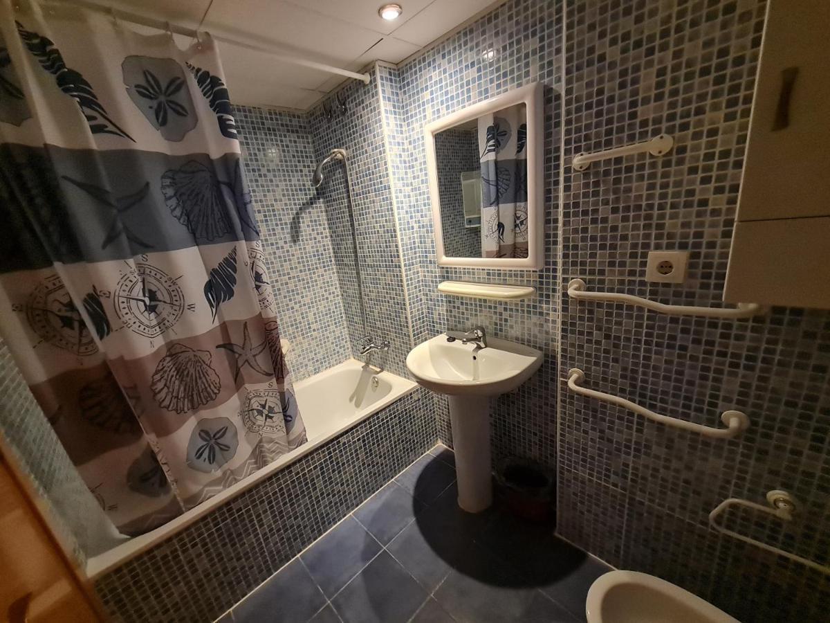 Apartamento Aqua La Pineda Ngoại thất bức ảnh